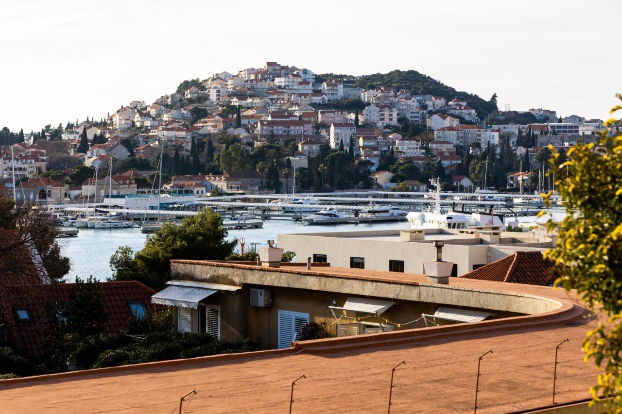 Apartment Zolla Dubrovnik- Hot Tub And Free Parking Exterior photo